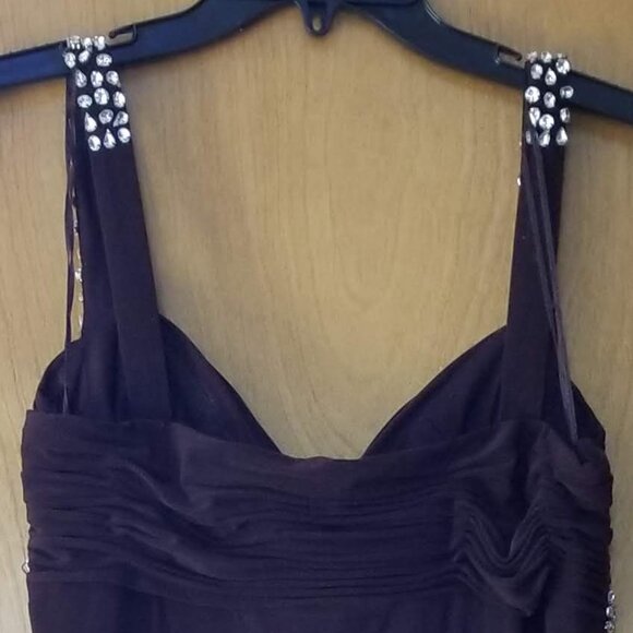 JS Boutique Formal Dress - Picture 2 of 4